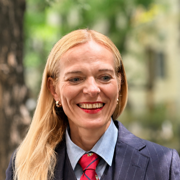 Dr. Janika  Leoste